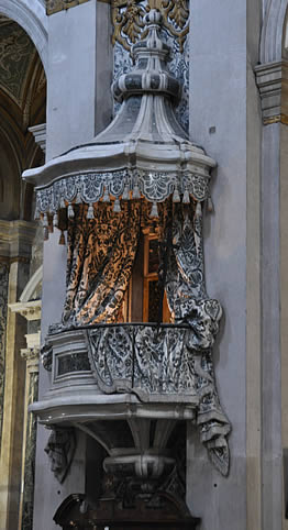 La chaire de Santa Maria Assunta